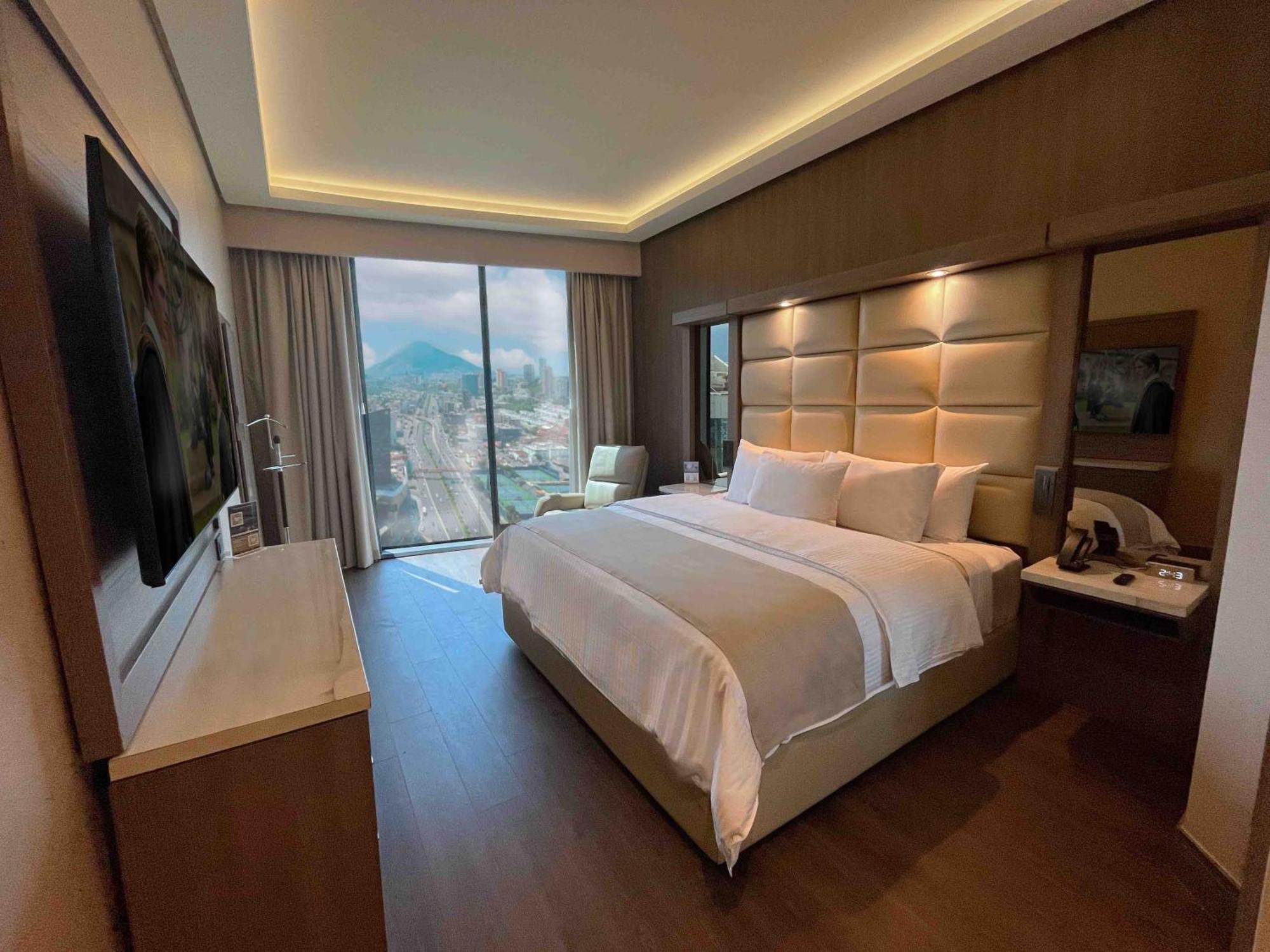 Safi Royal Luxury Metropolitan San Pedro Garza García